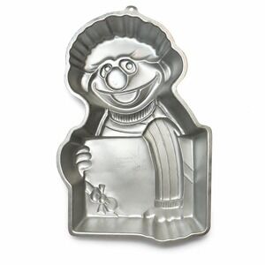 Vtg Wilton Ernie Sesame Street Cake Pan 1983 Muppets Inc Aluminum Character Bake